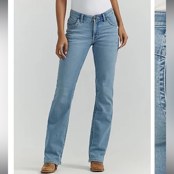 Wrangler Willow Ultimate Riding Jeans, Light Wash, Size 1x32 - Picture 2 of 15